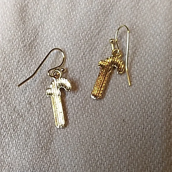 Hypoallergenic Metal Christmas Earrings Candy Cane in Gold, Red & Green - Picture 5 of 7